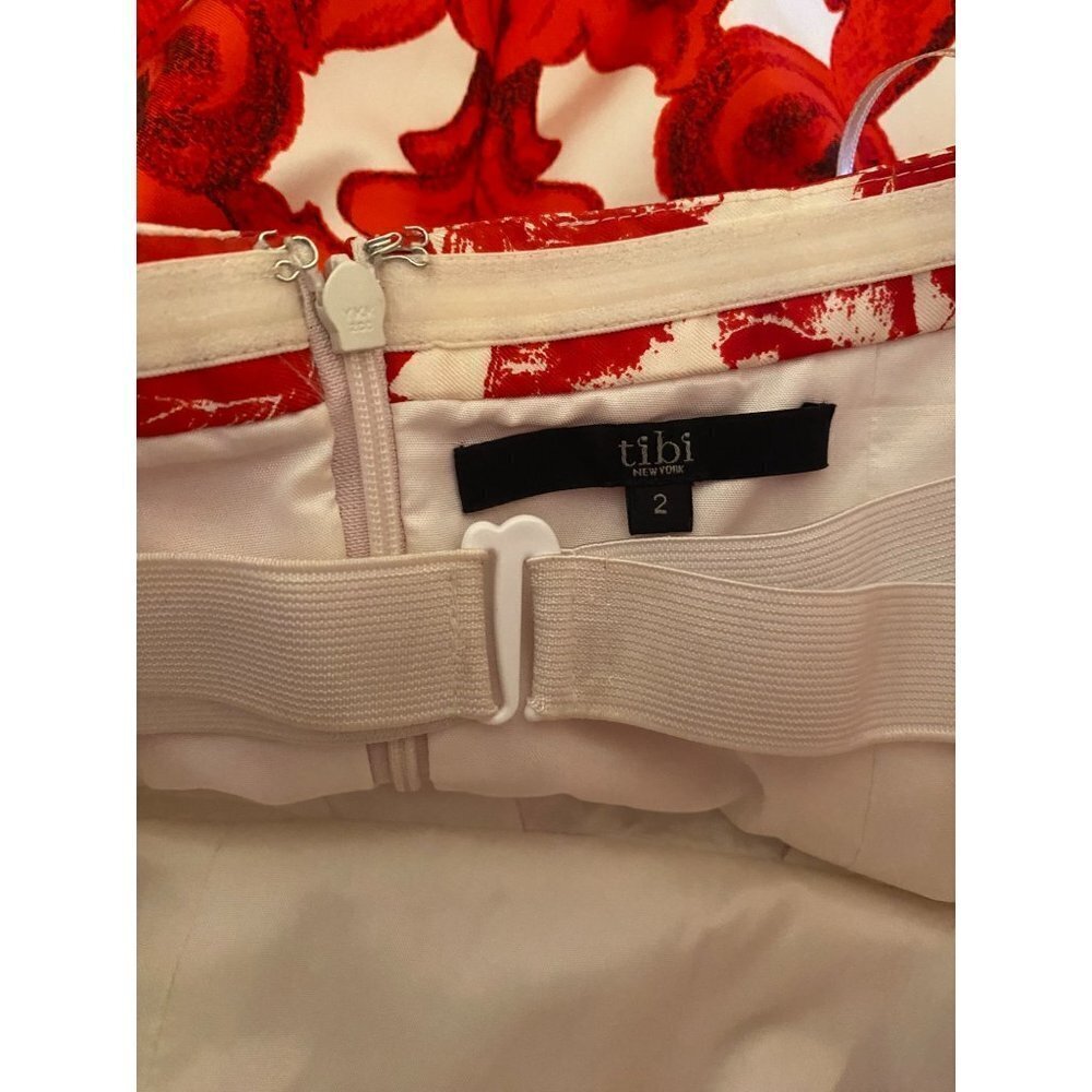 Tibi Rococo Vibrant Red and Cream 100% Silk Floral Boned Strapless Cocktail Dres - Picture 6 of 8
